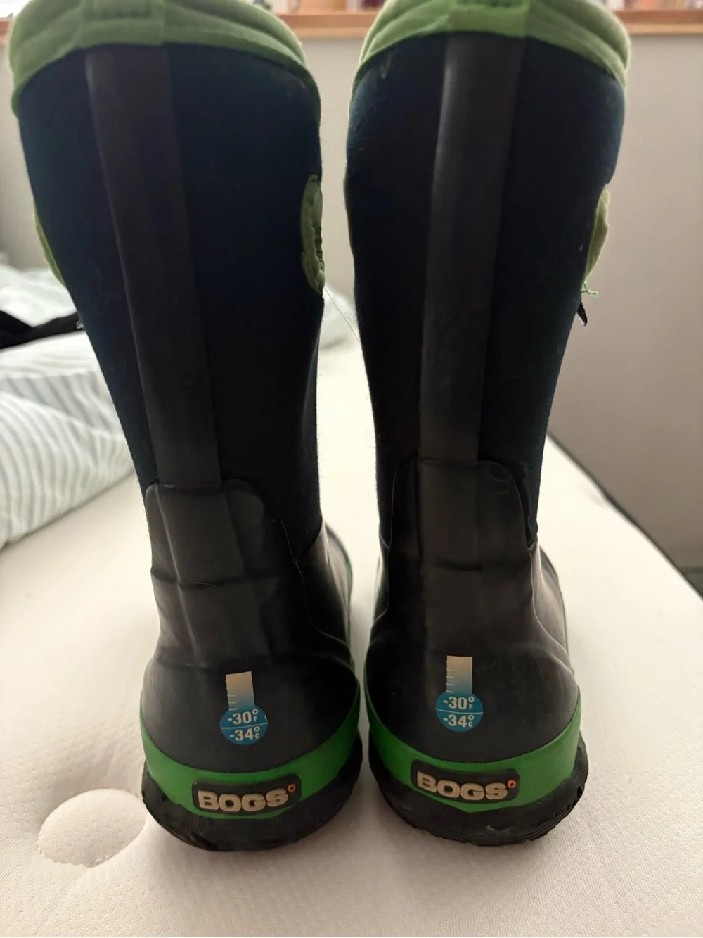 Bogs Classic Matte Winter Boots Kids 12 Black Green Waterproof